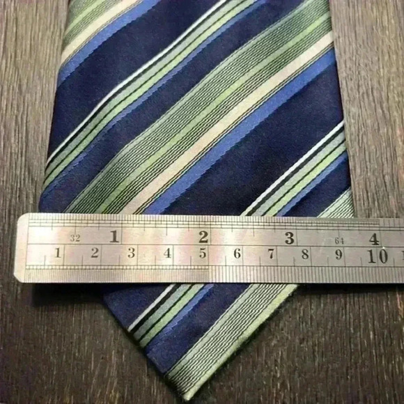 Geoffrey Beene tie‎ - Picture 2 of 3